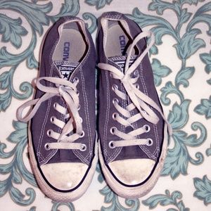 Grey Converse All Stars sz 7